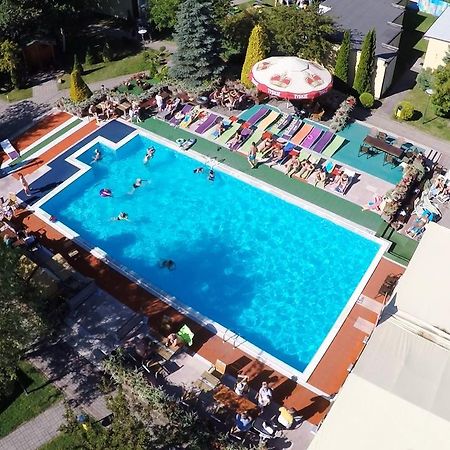 Hotel Osrodek Wypoczynkowy Zlota Plaza Großmöllen Exterior foto
